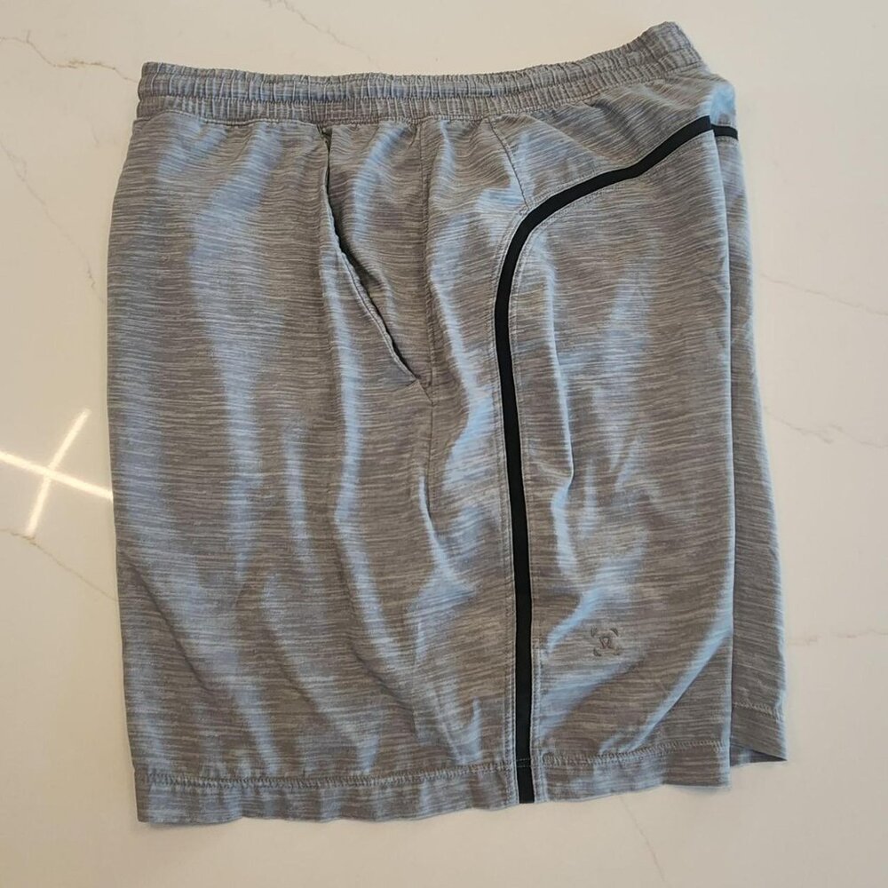Lululemon Sz M Pacebreaker Shorts Lined Men’s 7 in Gray Gym Workout Running - Picture 6 of 9